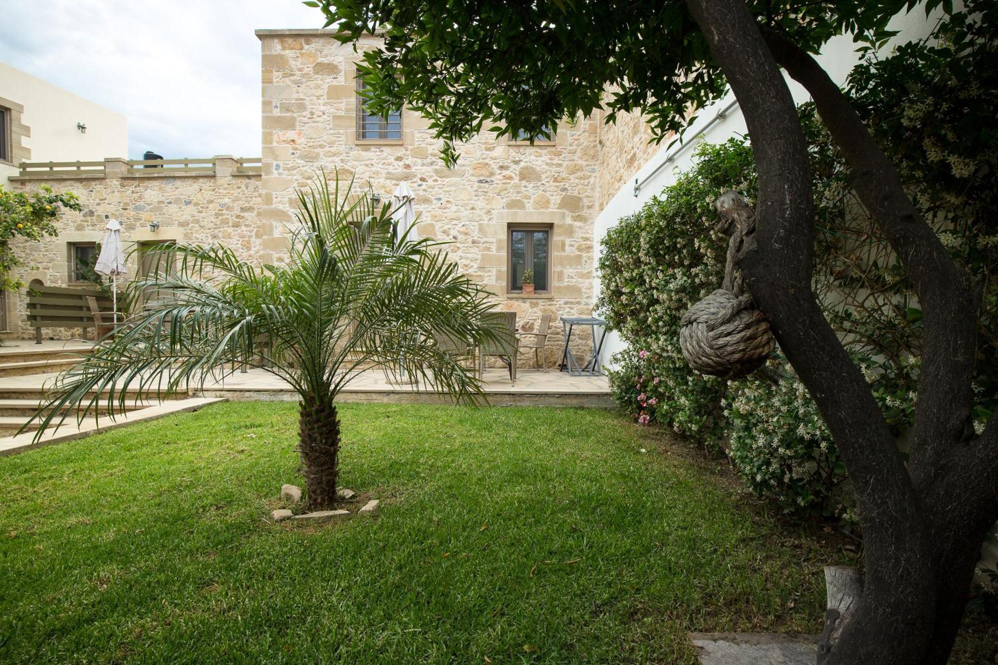Agarathos Deluxe Homes - Kaliviani -On The Road To Balos Kissamos Exterior photo